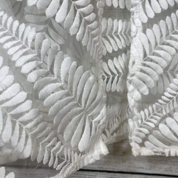 NWT GUESS Embroidered Mesh Sleeveless Sheath Dress Nude White Sz 2 - Picture 7 of 15